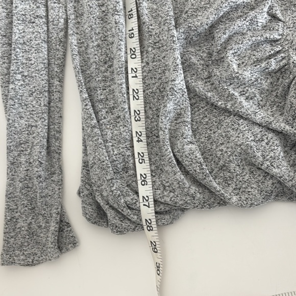 Tahari Sweater L Draped Surplice Front Modern Boho Sultry Minimalist Street Chic - Picture 13 of 15